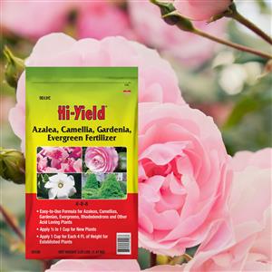 34106_Az Cam Gar Ev Food 3.25 lb Bag Lifestyle Image